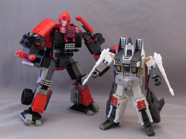 Transformers Kre O Toys R Us Exclusive Ironhide Image (21a) (10 of 22)